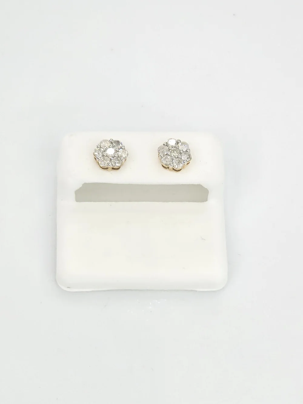 Real Diamond 10k Gold Flower Stud Earring